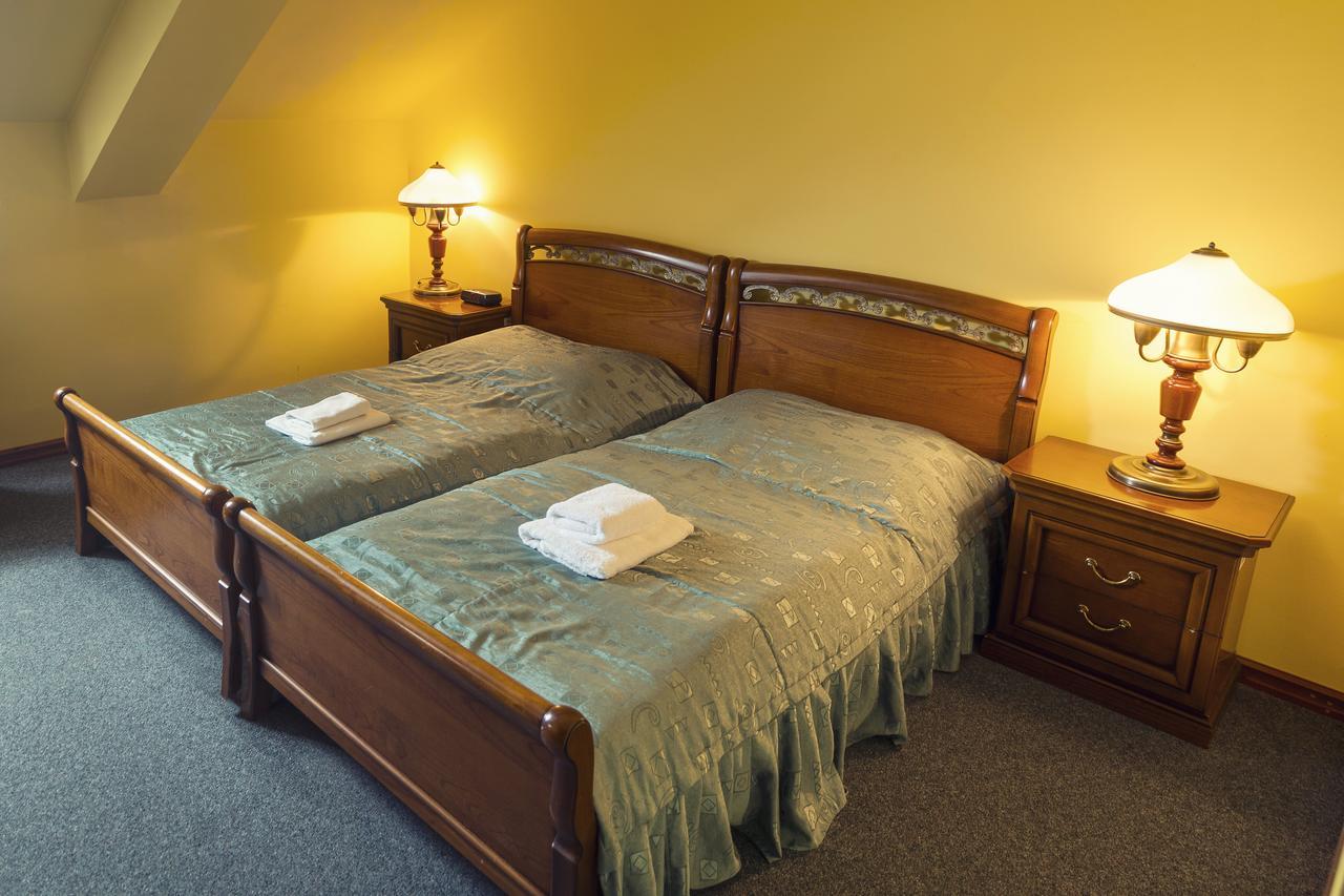 Wellness Hotel Kastiel Jaslovské Bohunice Buitenkant foto