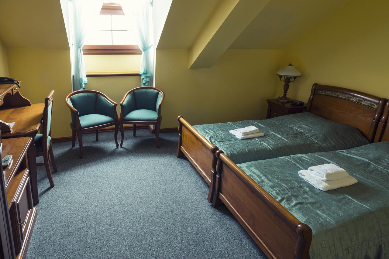 Wellness Hotel Kastiel Jaslovské Bohunice Buitenkant foto